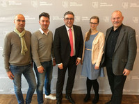 Bild: Delegierte aus Remscheid mit dem Landesvorsitzenden Andreas Hemsing